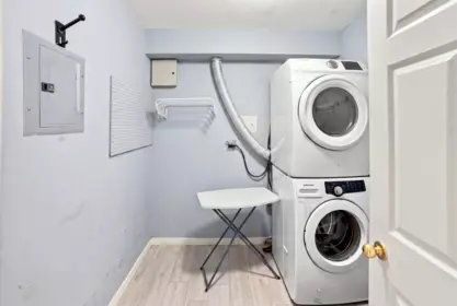 Powder Room Photo of 411 8142 120a Street, Surrey, BC