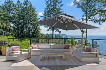 Breakfast Nook Photo of 6180 Candia Place, West Vancouver, BC