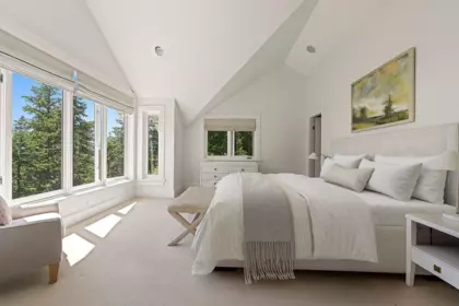 Swimming Pool Photo of 6180 Candia Place, West Vancouver, BC