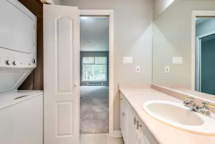 Hallway Photo of 212 2978 Burlington Drive, Coquitlam, BC