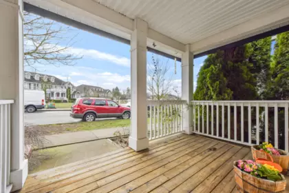 18043 70 Avenue, Surrey, BC, Surrey — Row House (Non-Strata) for sale