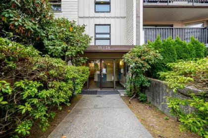 Front Yard Photo of 209 15238 100 Avenue, Surrey, BC