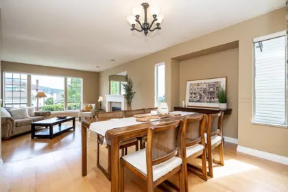 Breakfast Nook Photo of 2670 Brewster Drive, Coquitlam, BC