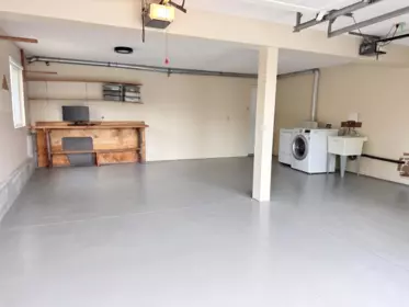Basement Recreation Room Photo of 11411 Wellington Crescent, Surrey, BC