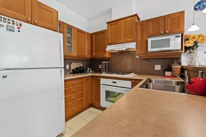 Pantry Photo of 330 5790 East Boulevard, Vancouver, BC