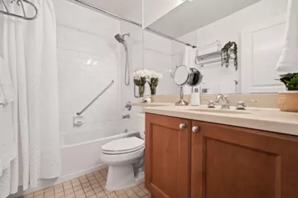 Primary Bedroom Photo of 330 5790 East Boulevard, Vancouver, BC
