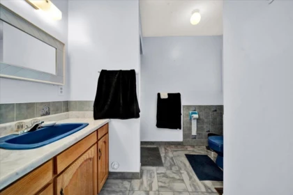 Guest Bathroom Photo of 9341 Ebor Road, Delta, BC