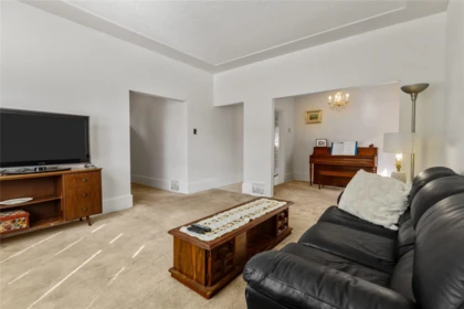 Family Room Photo of 2461 Dundas Street, Vancouver, BC