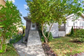 2461 Dundas Street, Vancouver, BC
