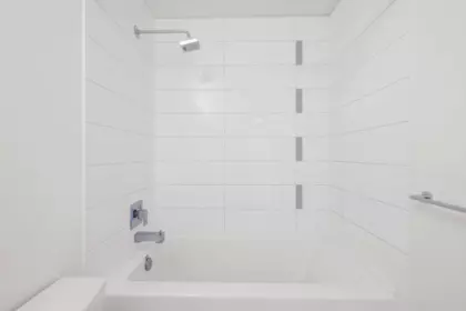 Guest Bathroom Photo of 413 30515 Cardinal Avenue, Abbotsford, BC