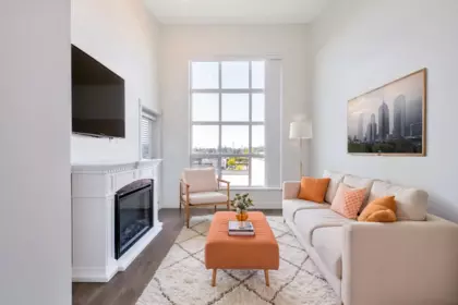 Living Room Photo of 413 30515 Cardinal Avenue, Abbotsford, BC