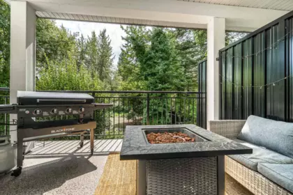 Front Yard Photo of 209 12367 224 Street, Maple Ridge, BC