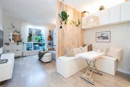 Guest Bathroom Photo of 111 615 E 3rd Street, North Vancouver, BC