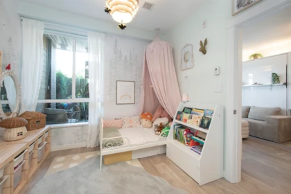 Hallway Photo of 111 615 E 3rd Street, North Vancouver, BC