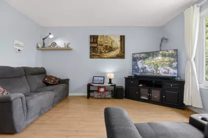 Breakfast Nook Photo of 589 Carlsen Place, Port Moody, BC
