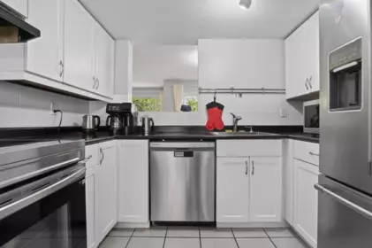 Kitchen Photo of 589 Carlsen Place, Port Moody, BC