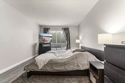 Bedroom 2 Photo of 102 33280 E Bourquin Crescent, Abbotsford, BC