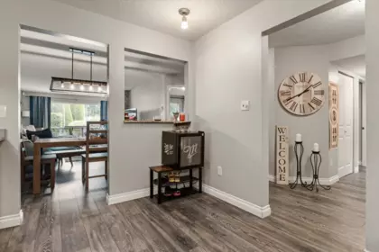 Primary Bedroom Photo of 102 33280 E Bourquin Crescent, Abbotsford, BC