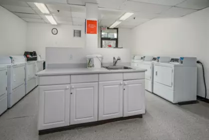 Garage Interior Photo of 905 1188 Howe Street, Vancouver, BC