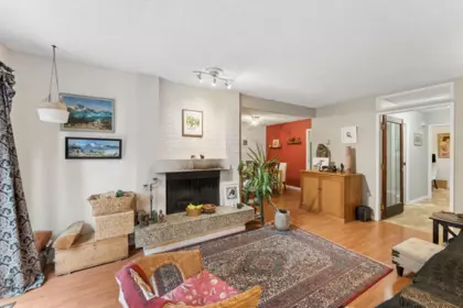 834 Hendecourt Road, North Vancouver, BC, North Vancouver — Townhouse for sale