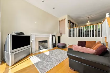 Family Room Photo of 1523 Lawson Avenue, West Vancouver, BC