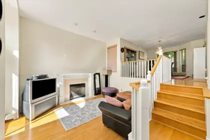 Living Room Photo of 1523 Lawson Avenue, West Vancouver, BC