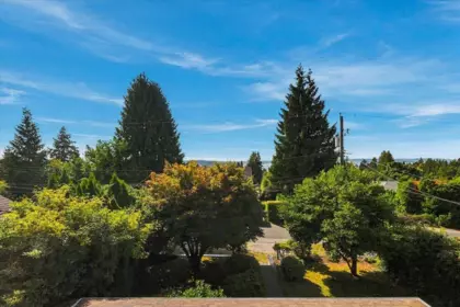Outdoor Deck Photo of 1523 Lawson Avenue, West Vancouver, BC