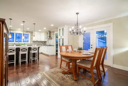 Kitchen Island Photo of 26973 33 Avenue, Langley, BC