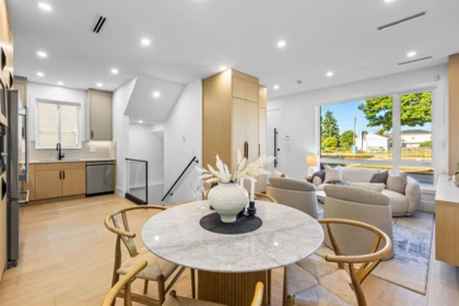Kitchen Photo of 2 6831 Salisbury Avenue, Burnaby, BC