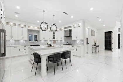 Kitchen Photo of 18065 58a Avenue, Surrey, BC