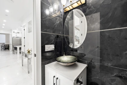 Mudroom Photo of 18065 58a Avenue, Surrey, BC