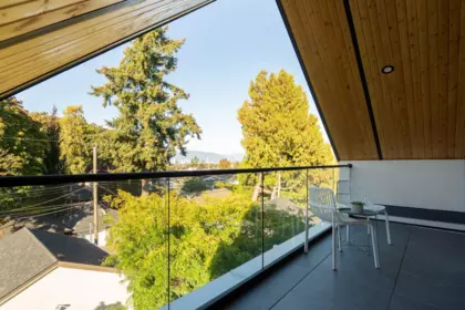 Hot Tub / Spa Photo of 2 2941 W 29th Avenue, Vancouver, BC