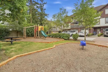 Primary Bedroom Photo of 6 19560 68 Avenue, Surrey, BC