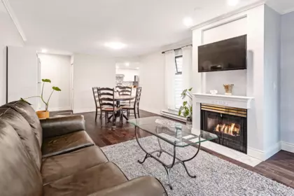305 2925 Glen Drive, Coquitlam, BC, Coquitlam — Apartment/Condo for sale
