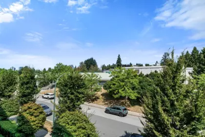Basement Recreation Room Photo of 312 828 Gauthier Avenue, Coquitlam, BC
