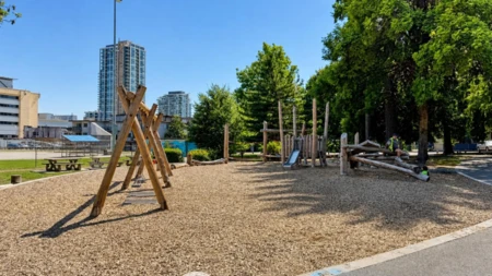 Basement Recreation Room Photo of 3411 240 Sherbrooke Street, New Westminster, BC