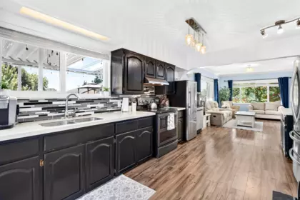Breakfast Nook Photo of 8134 Cedar Street, Mission, BC
