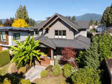 358 W 15th Street, North Vancouver, BC, North Vancouver — Single Family Residence for sale
