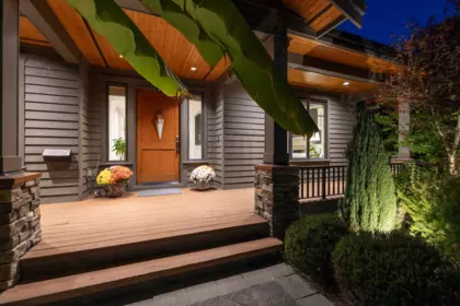 Hot Tub / Spa Photo of 358 W 15th Street, North Vancouver, BC
