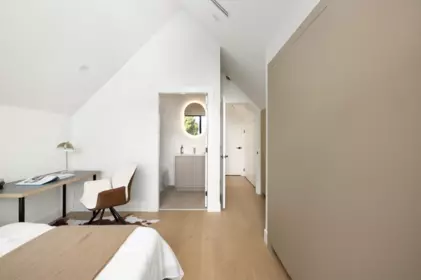 Hot Tub / Spa Photo of 2 2145 Napier Street, Vancouver, BC