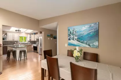 Breakfast Nook Photo of 1008 Edgewater Crescent, Squamish, BC