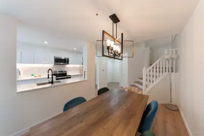 113 2960 Princess Crescent, Coquitlam, BC, Coquitlam — Apartment/Condo for sale
