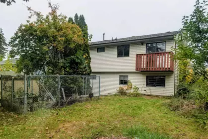18256 64 Avenue, Surrey, BC, Surrey — Single Family Residence for sale