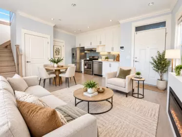 2216 Mannering Avenue, Vancouver, BC, Vancouver — Half Duplex for sale
