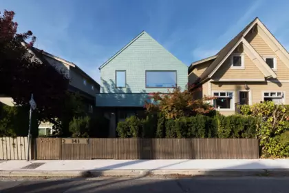 1 141 E 22nd Avenue, Vancouver, BC, Vancouver — Half Duplex for sale