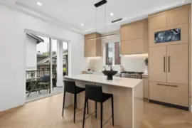 1 3637 E 46th Avenue, Vancouver, BC