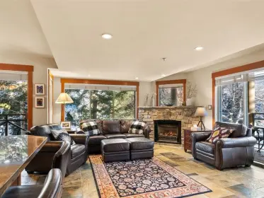 6 4375 Northlands Boulevard, Whistler, BC, Whistler — Townhouse for sale