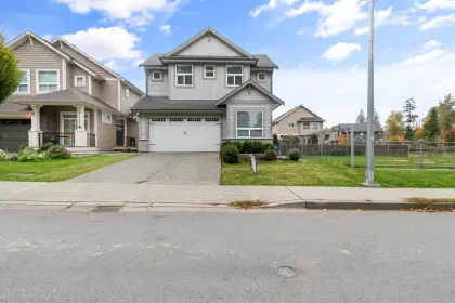 27516 28 Avenue, Langley, BC, Langley — Single Family Residence for sale
