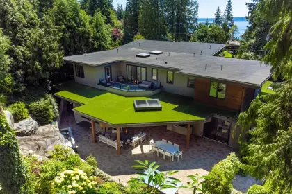 3905 Southridge Avenue, West Vancouver, BC, West vancouver — Single Family Residence for sale