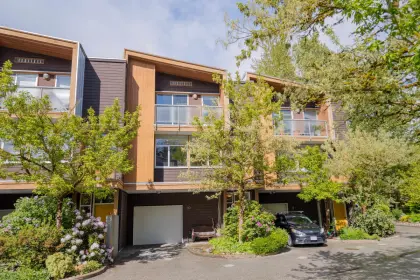 10 39893 Government Road, Squamish, BC, Squamish — Townhouse for sale